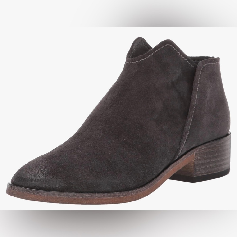 BRAND NEW dolce vita trust anthracite suede boots